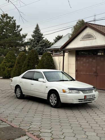 Toyota: Toyota Camry: 1998 г., 2.2 л, Автомат, Бензин, Седан