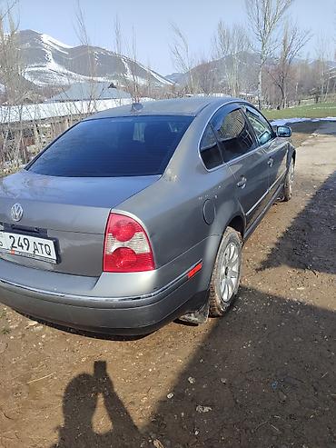 Volkswagen: Volkswagen Passat: 2003 г., Механика, Седан — 6