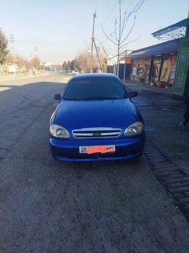 Другие автомобили: Седан синего цвета, компактный и экономичный. Кузов 4‑дверный — 9