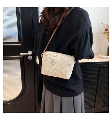 Çantalar: Qadın çanta dəsti - Dizayn: Şık və minimal xətlər; yumşaq formalar — 2