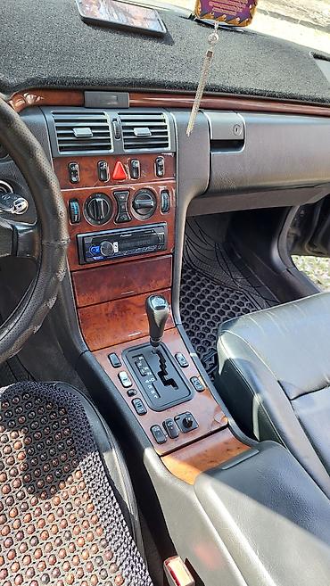 Mercedes-Benz: Mercedes-Benz E-Class: 1998 г., Седан — 8