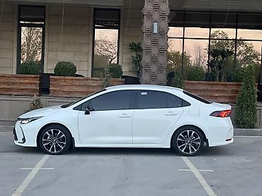 byd pro: Toyota Corolla: 2023 г., 1.8 л, Автомат, Гибрид, Седан — 4