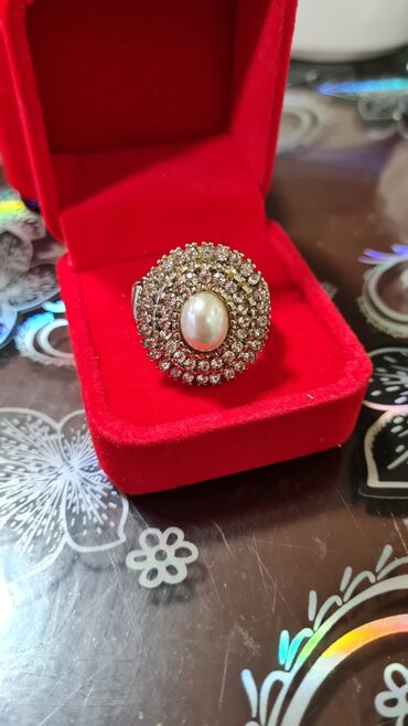 prsten tibetansko srebro: Bizuterija prve klase 

prsten top 800 din