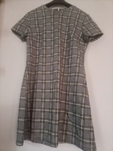 sminka na veliko: H&M XL (EU 42), color - Grey, Other style, Short sleeves