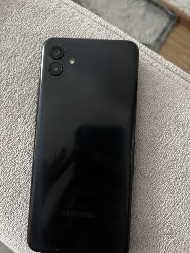 телефон fly cirrus 16: Samsung Galaxy A04s, rəng - Qara, İki sim kartlı
