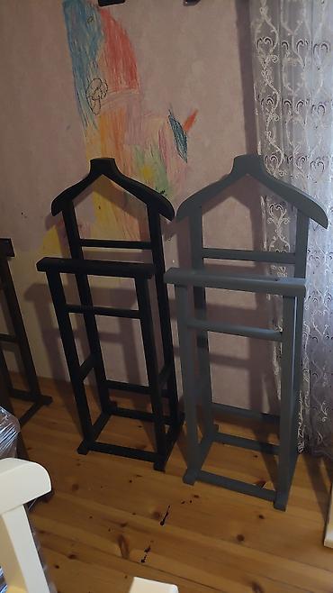 paltar asılqanı taxta: Taxta geyim dayağı – klassik “valet stand” - Material: möhkəm ağac - — 1