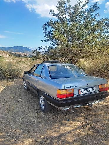 аудио касеты: Audi 100: 1983 г., 2.2 л, Механика, Бензин, Седан — 5