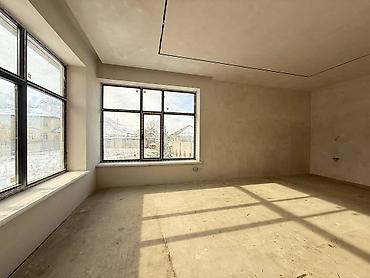 Продажа коттеджей и домов: 📍 с. Кой-Таш 🔘6-комнатный 🔘Этаж 1 🔘350м² Продаётся современный дом — 9