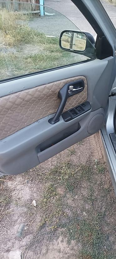 5: Nissan Primera: 2001 г., Седан — 6