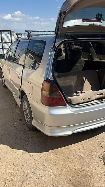 линзу: Honda Odyssey: 2001 г., 2.3 л, Автомат, Бензин, Минивэн — 4