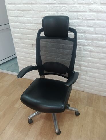 Təkərli, Qolları tənzimlənmir, Süni dəri