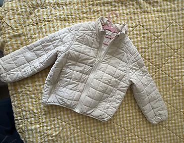 куртки парка: Комплект детних курток (для девочки) От Zara(белая куртка 6-9 лет)и — 2