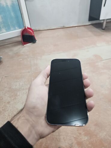 Apple iPhone: IPhone 14 Pro — 1