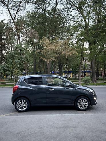 spark 7: Chevrolet Spark: 2021 г., 1 л, Автомат, Бензин, Хэтчбэк — 4