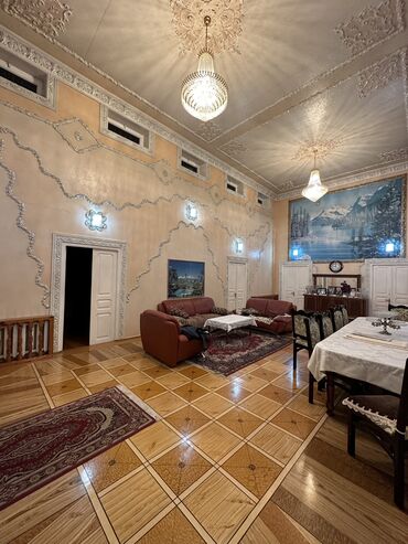 Həyət evləri və villaların satışı: 6 otaqlı, 700 kv. m, Kredit yoxdur, Orta təmir — 23