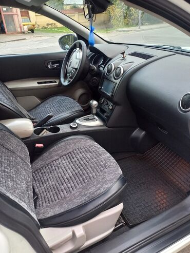 Nissan: Nissan Qashqai, ağ rəngli şəhər-krosoveri. Xüsusiyyətlər və detallı — 10