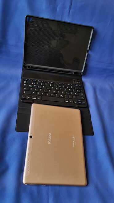 Tableti: Tablet sa maskom,blutut tastaturom, ima za 2 sim kartice, nov — 1