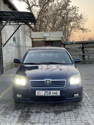 Toyota: Toyota Avensis: 2003 г., 1.8 л, Механика, Бензин, Седан