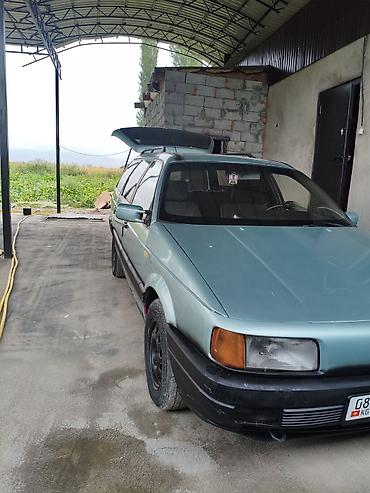домкраты на авто: Volkswagen Passat Variant: 1984 г., 1.8 л, Универсал — 1