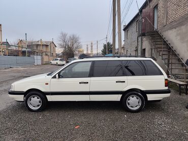 Volkswagen: Volkswagen Passat Variant: 1993 г., 1.8 л, Механика, Бензин, Универсал — 11