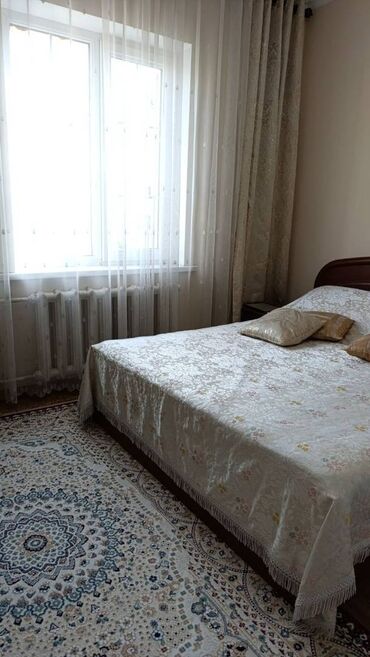 продаю квартиру по улице советская донецкая: 4 бөлмө, 80 кв. м, 106-серия, 6 кабат, Евроремонт