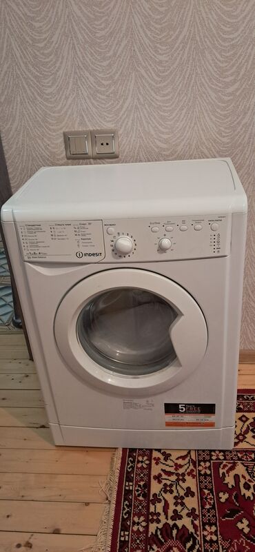 ət maşini: Стиральная машина Indesit, 5 кг, Б/у, Автомат, Есть сушка, Нет кредита