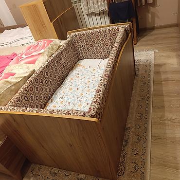 Beşiklər: Oğlan və qız üçün, İşlənmiş, Dördbucaq, Beşik, Dəst ilə, Matras ilə, Yellənmə mexanizmi ilə — 3