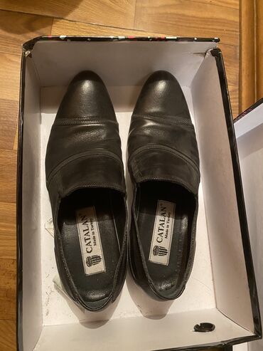 Туфли: Итальянские кожаные туфли, в отличном состоянии, носили пару раз, 38р