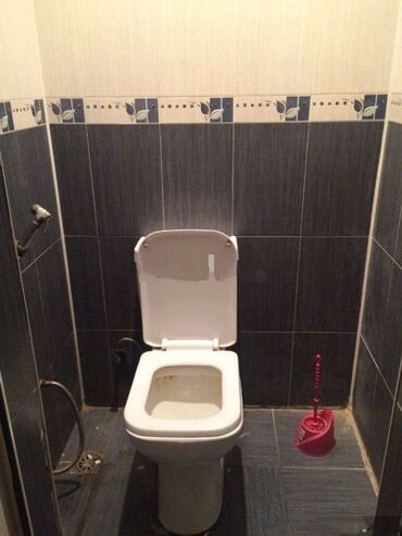 Uzunmüddətli kirayə mənzillər: Otag yoldasi .Posolok kiroovda 3 mərtəbəli 200 kv m olan 4 — 16