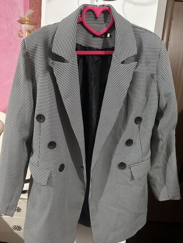 шерстяной пиджак женский: Пиджак, Классическая модель, Made in KG