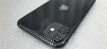 Apple iPhone: IPhone 11, Б/у, 64 ГБ, Черный, Защитное стекло, 80 %