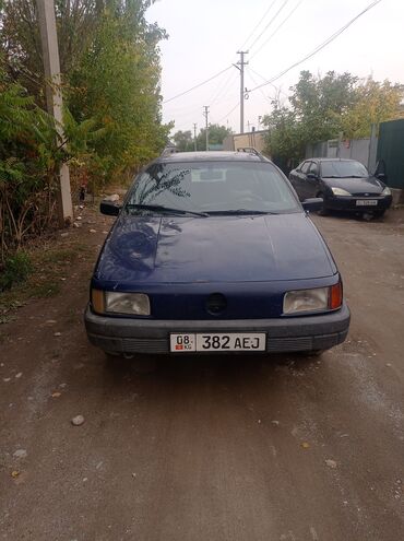 Volkswagen: Volkswagen Passat: 1992 г., 1.8 л, Механика, Бензин, Универсал