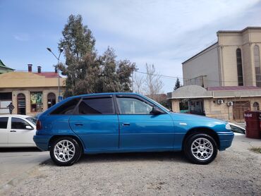 Opel: Opel Astra: 1.6 л | 1993 г. | 265000 км Хэтчбэк