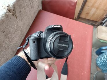 Fotokameralar: Kanon 650 d 18-55mm kit, yongnuo ef 35mm. Təcili satılır