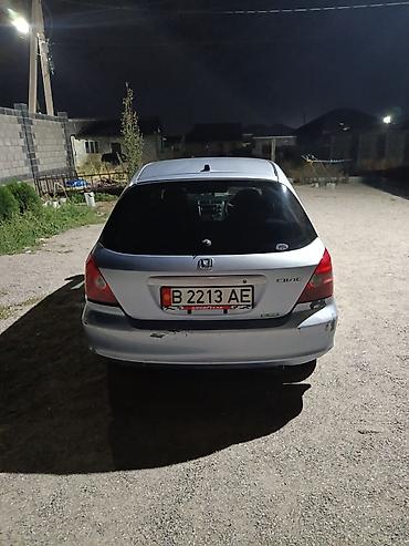 двухместная машина: Honda Civic: 2001 г., 1.5 л, Механика, Бензин, Хэтчбэк — 5