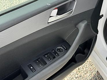 Hyundai: Hyundai Sonata: 2022 г., 2 л, Автомат, Газ, Седан — 7