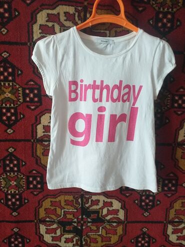 футболки для девочек: Балдар топиги, көйнөк, Колдонулган