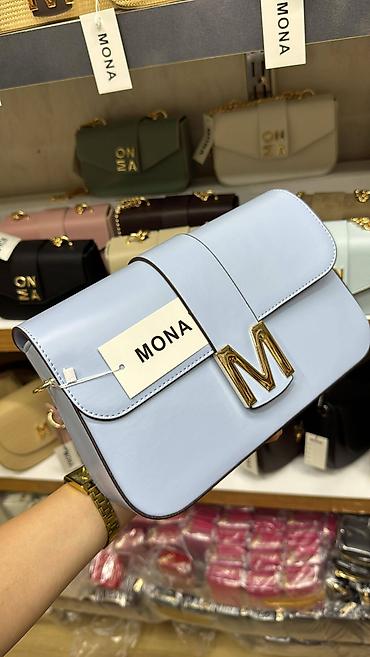 torbe od platna: Ženska torba MONA – elegantna crossbody/ramena torba sa zlatnim “M” — 1