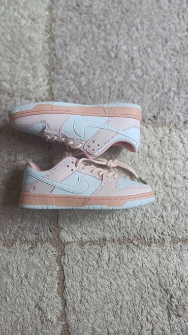 пластырь от мозолей бишкек: Кроссовкалар, 38, 38.5, 39, Nike, Жаңы, түсү - Кызгылт, Өзү алып кетүү, Акылуу жеткирүү