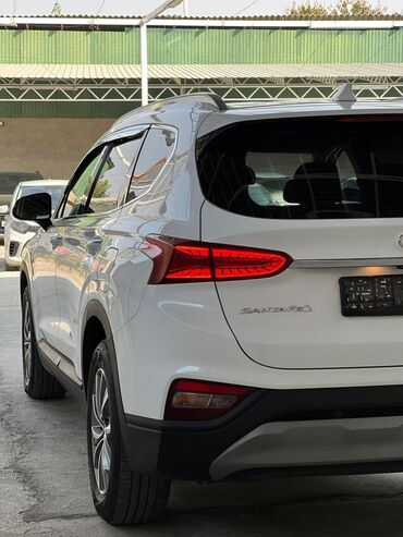 Hyundai: Hyundai Santa Fe: 2019 г., 2 л, Автомат, Дизель, Универсал at lalafo.kg — 4 Hyundai: Hyundai Santa Fe: 2019 г., 2 л, Автомат, Дизель, Универсал — 4