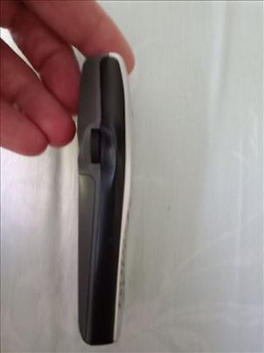 alcatel 301: Sony J70

Telefon kao nov,baterija dobra,punjač,radi na svim mrežama — 3