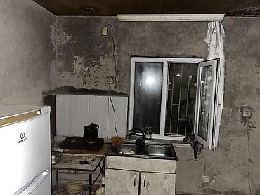 дом с бассейном: 3 комнаты, 90 м², Средний ремонт — 9