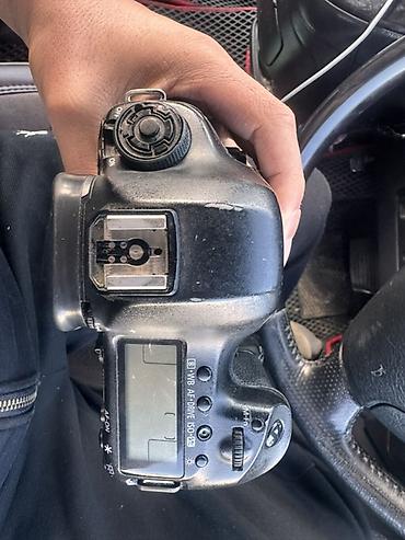 проф зеркалку: Фотоаппарат Canon EOS 5D Mark ||| Основные особенности: - — 2