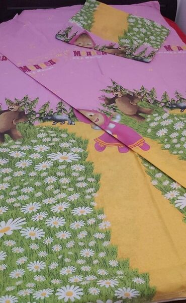 Ostale dečije stvari: Cena 2100 din Pamucna posteljina 100 % pamuk/sifon Sadrzaj seta: - — 4