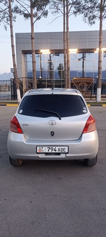 Toyota: Toyota Vitz: 2005 г., 1 л, Вариатор, Бензин, Хэтчбэк — 7