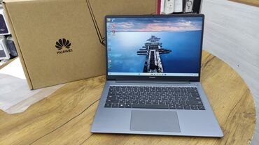 Apple MacBook: Apple MacBook, 14 ", Intel Core i5, 512 GB
