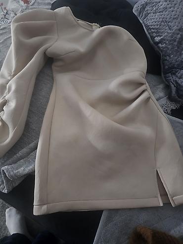 roza torba: Elegantna bež haljina – brend Tondy, veličina S - Kroj: mini dužina — 1