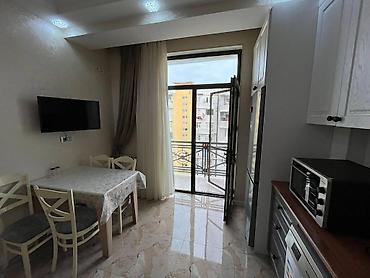 8 noyabr: İcarəyə verilir 3 otaqlı yeni tikili 140 m², 8 Noyabr m. 1 200 AZN/ay — 10