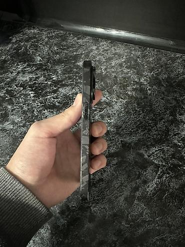 Защитные пленки и стекла: IPhone с тремя основными камерами (линейка Pro). На корпус нанесена — 3