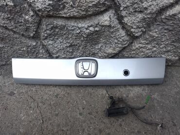 заглушка для ремня: Накладка крышки багажника Honda, 2002 г., Б/у, Оригинал